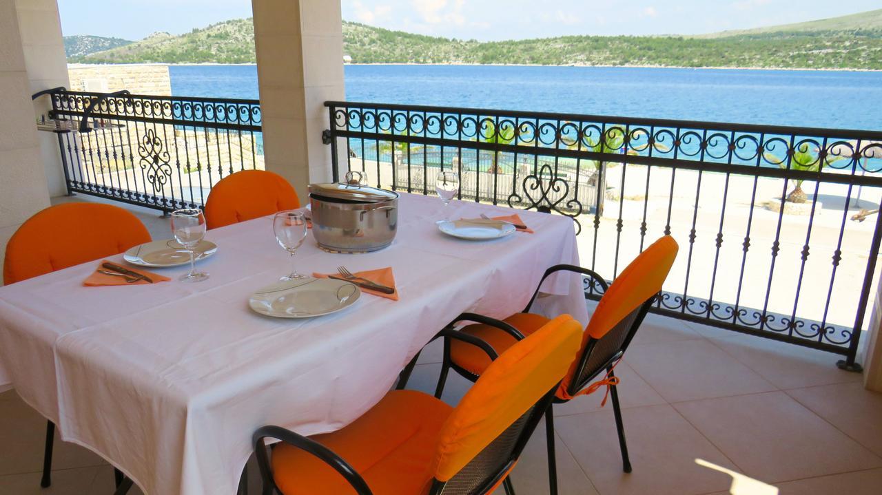 Apartments Villa Ante Grebaštica Exteriör bild