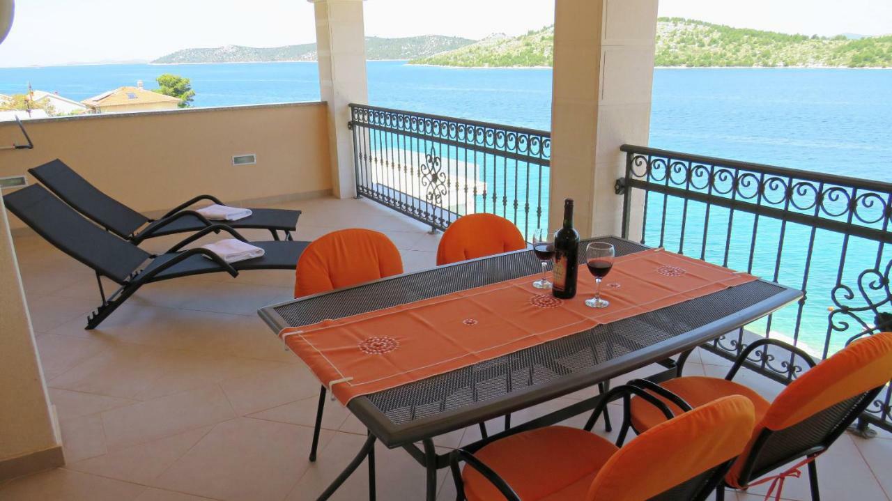 Apartments Villa Ante Grebaštica Exteriör bild